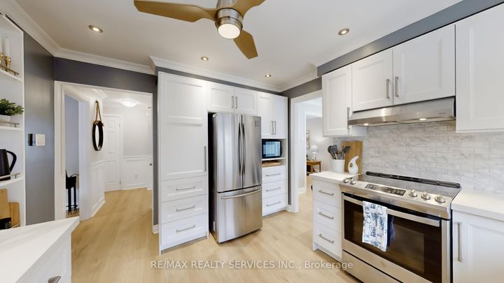 Photo 21 at 49 Mikado Crescent, Central Park, Brampton