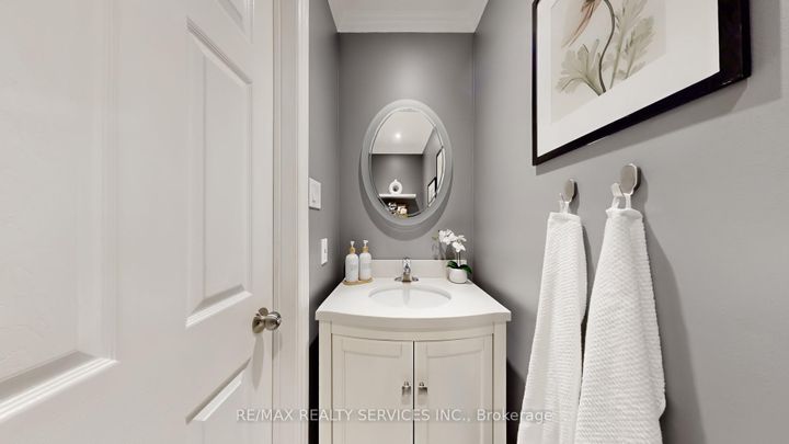 Photo 23 at 49 Mikado Crescent, Central Park, Brampton