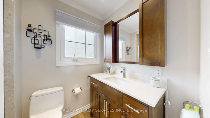 Photo 30 at 49 Mikado Crescent, Central Park, Brampton