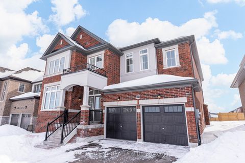 Photo 1 at 1093 Cole Street, Rural Innisfil, Innisfil