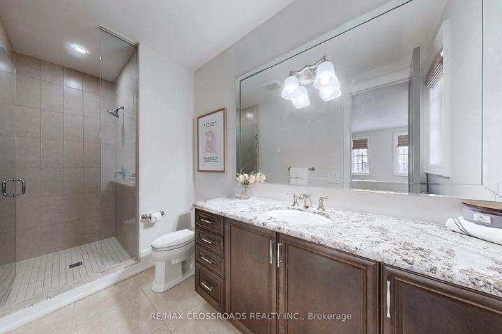 Photo 27 at 76 Annsleywood Court, Kleinburg, Vaughan