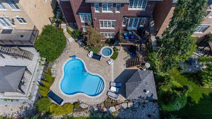 Photo 47 at 76 Annsleywood Court, Kleinburg, Vaughan