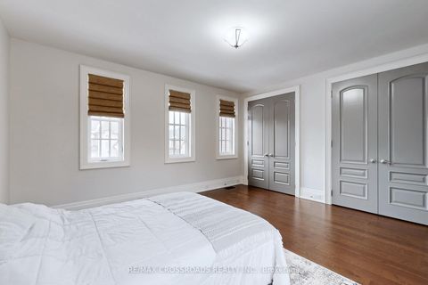 Photo 26 at 76 Annsleywood Court, Kleinburg, Vaughan