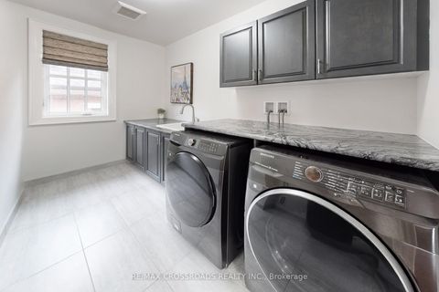 Photo 30 at 76 Annsleywood Court, Kleinburg, Vaughan