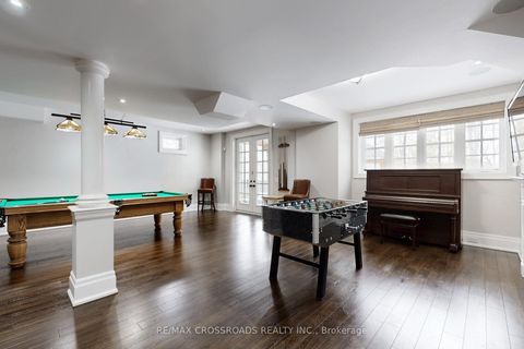 Photo 33 at 76 Annsleywood Court, Kleinburg, Vaughan