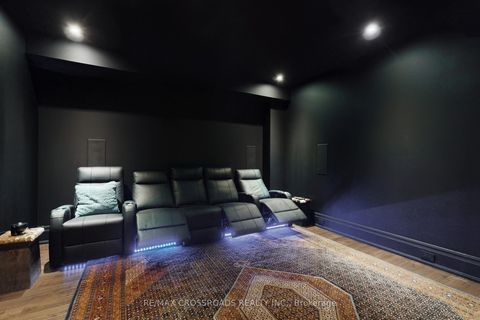 Photo 36 at 76 Annsleywood Court, Kleinburg, Vaughan