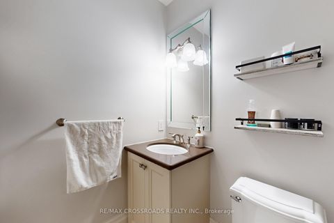 Photo 39 at 76 Annsleywood Court, Kleinburg, Vaughan