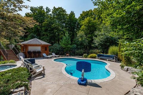 Photo 43 at 76 Annsleywood Court, Kleinburg, Vaughan