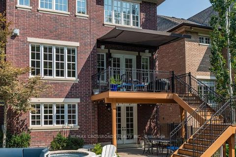 Photo 46 at 76 Annsleywood Court, Kleinburg, Vaughan