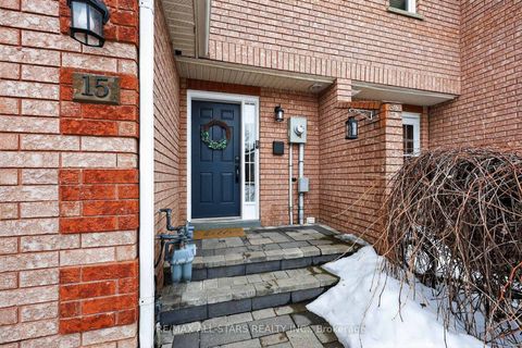 Photo 0 at 15 Lancaster Court, Keswick South, Georgina