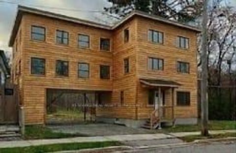 Photo 5 at 85 Hall Street, Central, Oshawa