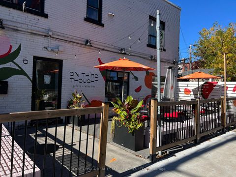 Photo 3 at 6 MARKHAM Street, Bellwoods, Toronto