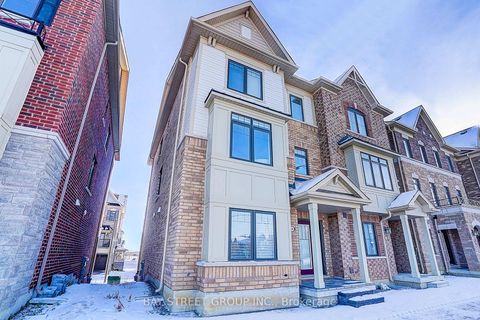 Photo 2 at 10943 VICTORIA SQUARE Boulevard, Victoria Square, Markham