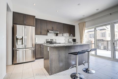 Photo 18 at 10943 VICTORIA SQUARE Boulevard, Victoria Square, Markham