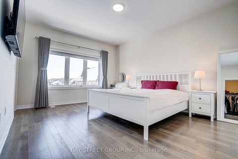 Photo 24 at 10943 VICTORIA SQUARE Boulevard, Victoria Square, Markham