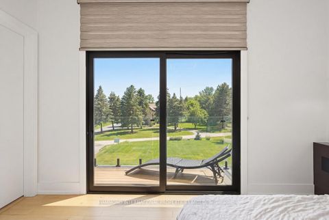 Photo 17 at 8 Cachet Parkway, Devil's Elbow, Markham