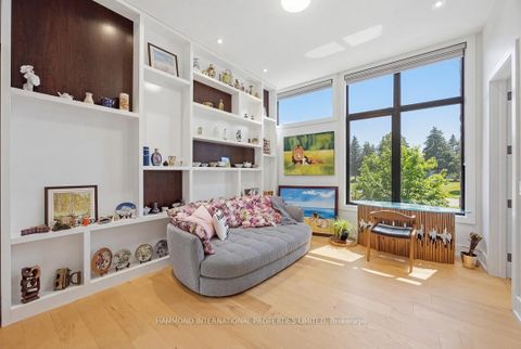 Photo 18 at 8 Cachet Parkway, Devil's Elbow, Markham