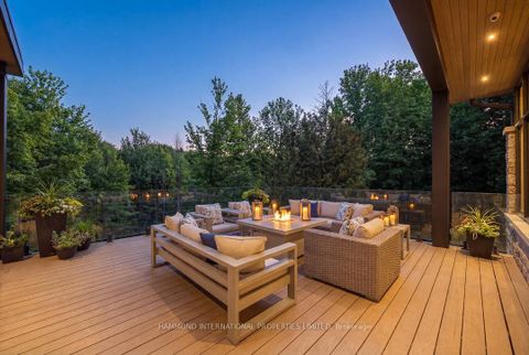 Photo 22 at 8 Cachet Parkway, Devil's Elbow, Markham