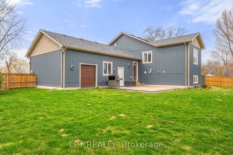 Photo 32 at 23 Dunkelman Drive, Keswick North, Georgina