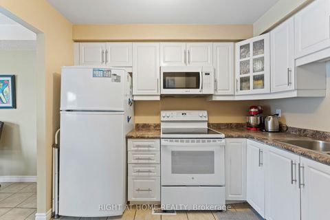 Photo 9 at 37 - 52 Adelaide Street, Allandale, Barrie