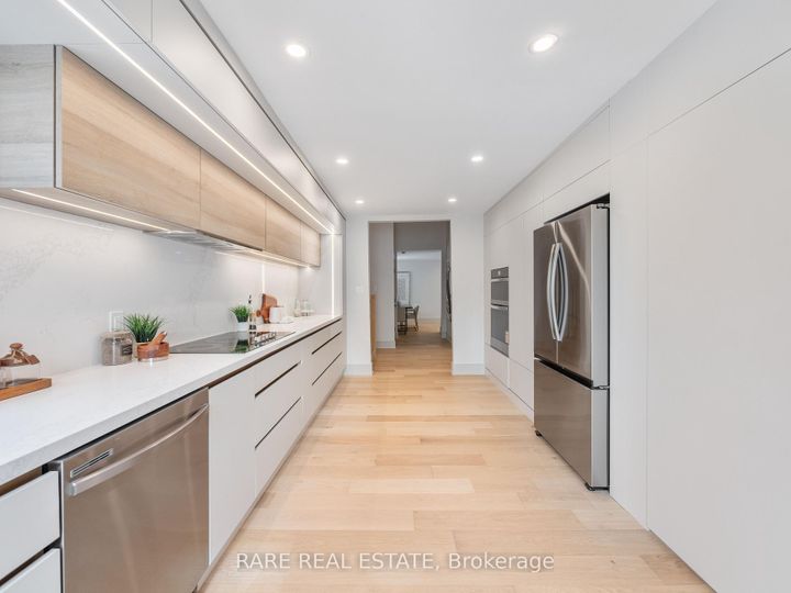 Photo 12 at 45 Thorny Brae Drive, Royal Orchard, Markham