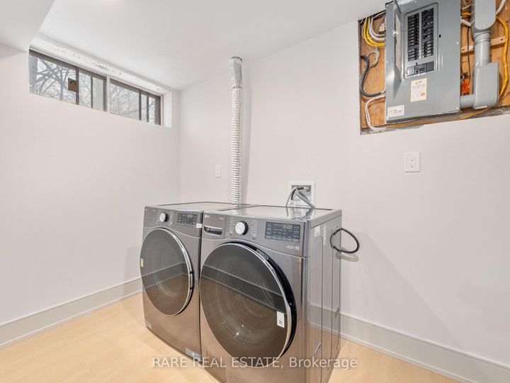 Photo 35 at 45 Thorny Brae Drive, Royal Orchard, Markham