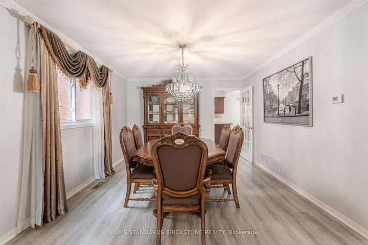 Photo 10 at 4538 Penhallow Road, East Credit, Mississauga