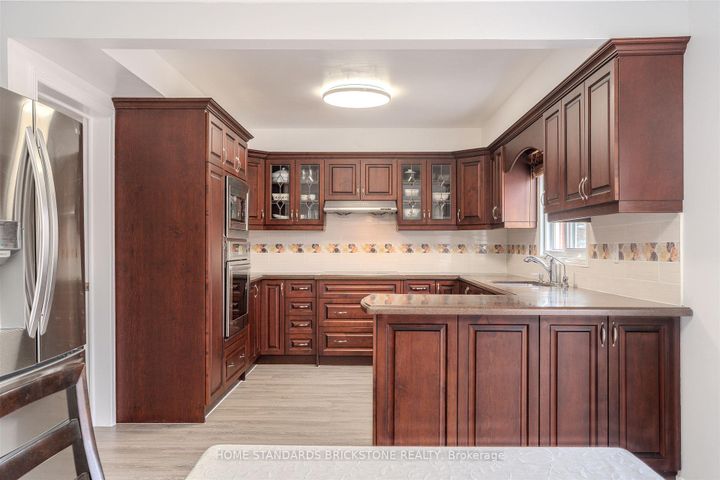 Photo 12 at 4538 Penhallow Road, East Credit, Mississauga