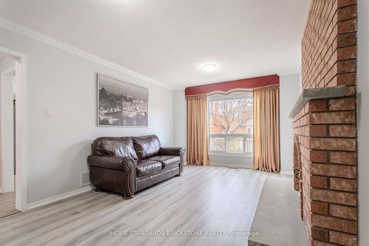 Photo 19 at 4538 Penhallow Road, East Credit, Mississauga