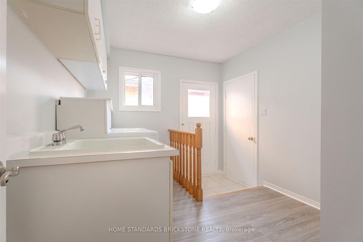 Photo 23 at 4538 Penhallow Road, East Credit, Mississauga