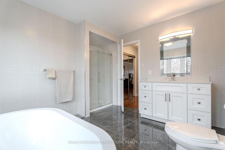 Photo 27 at 4538 Penhallow Road, East Credit, Mississauga