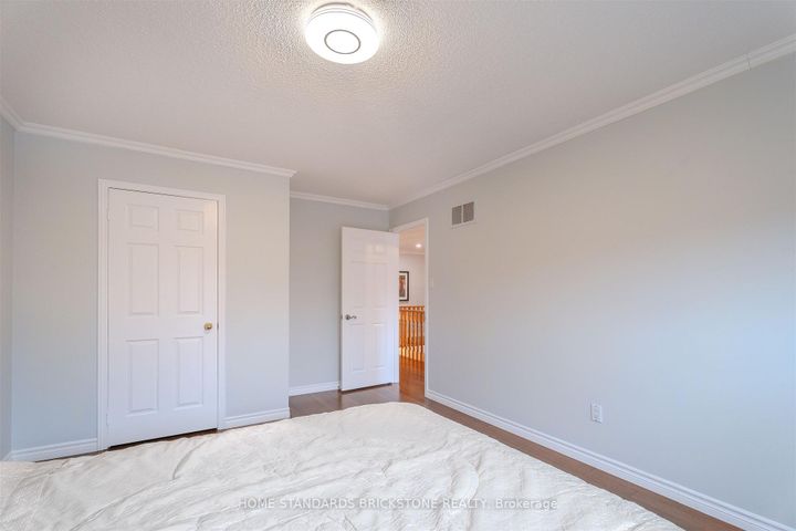 Photo 32 at 4538 Penhallow Road, East Credit, Mississauga