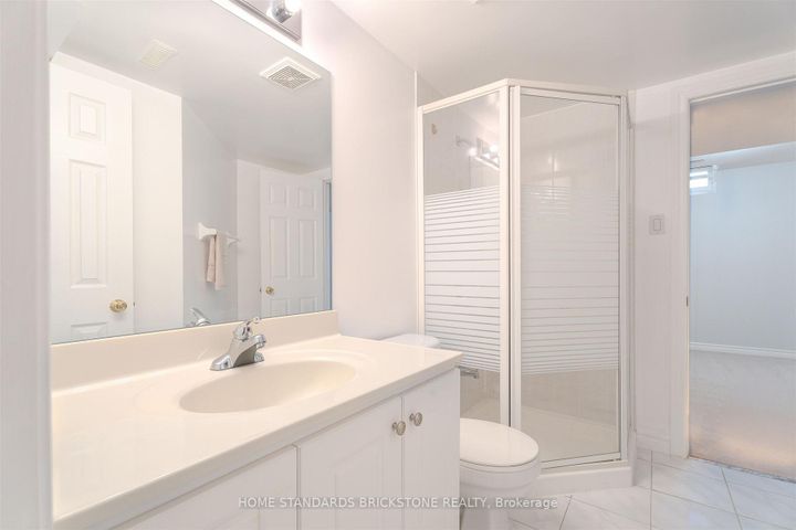 Photo 44 at 4538 Penhallow Road, East Credit, Mississauga