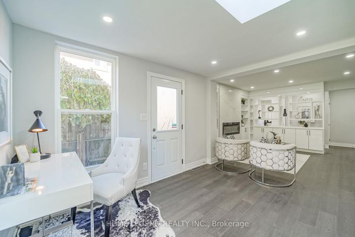Photo 12 at 36 Pebblehill Square, Agincourt North, Toronto