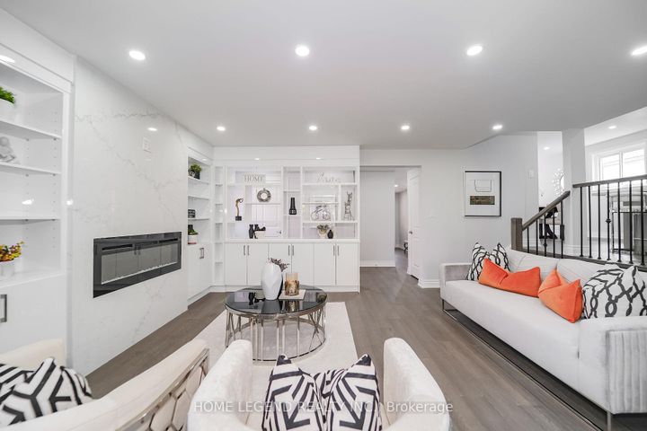 Photo 18 at 36 Pebblehill Square, Agincourt North, Toronto