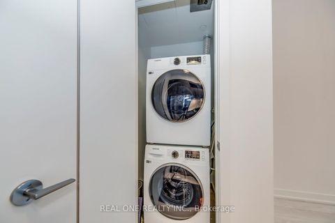 Photo 24 at 201 - 357 King Street W, Waterfront Communities C1, Toronto