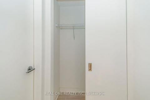 Photo 26 at 201 - 357 King Street W, Waterfront Communities C1, Toronto