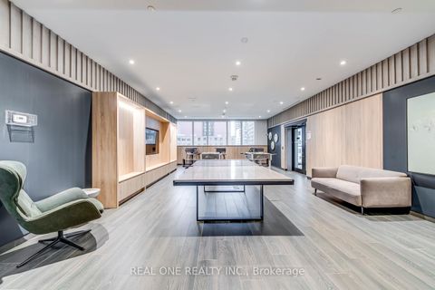 Photo 32 at 201 - 357 King Street W, Waterfront Communities C1, Toronto