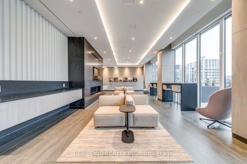 Photo 34 at 201 - 357 King Street W, Waterfront Communities C1, Toronto