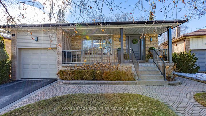 Photo 4 at 28 Tivoli Court, Guildwood, Toronto