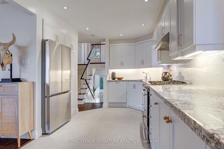 Photo 7 at 28 Tivoli Court, Guildwood, Toronto