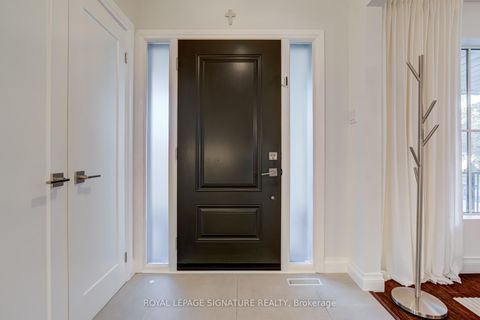 Photo 5 at 28 Tivoli Court, Guildwood, Toronto