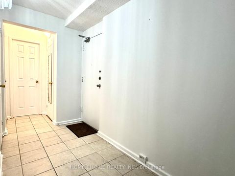 Photo 12 at 404 - 100 Leeward Glenway, Flemingdon Park, Toronto