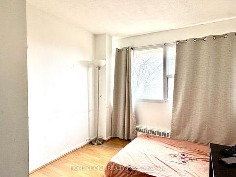 Photo 14 at 404 - 100 Leeward Glenway, Flemingdon Park, Toronto