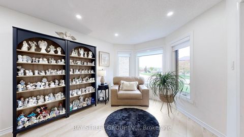 Photo 3 at 53 Priscilla's Place, Painswick South, Barrie