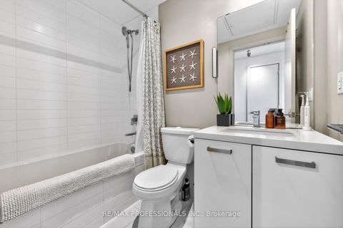 Photo 9 at 805 - 11 Charlotte Street, Waterfront Communities C1, Toronto