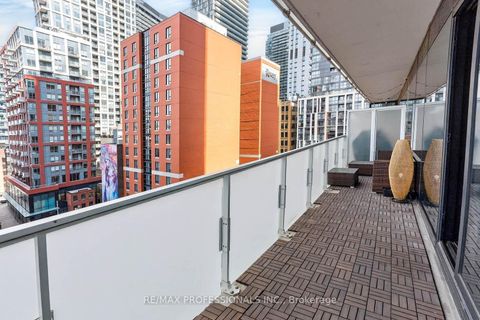 Photo 12 at 805 - 11 Charlotte Street, Waterfront Communities C1, Toronto