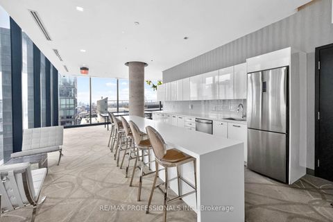 Photo 19 at 805 - 11 Charlotte Street, Waterfront Communities C1, Toronto