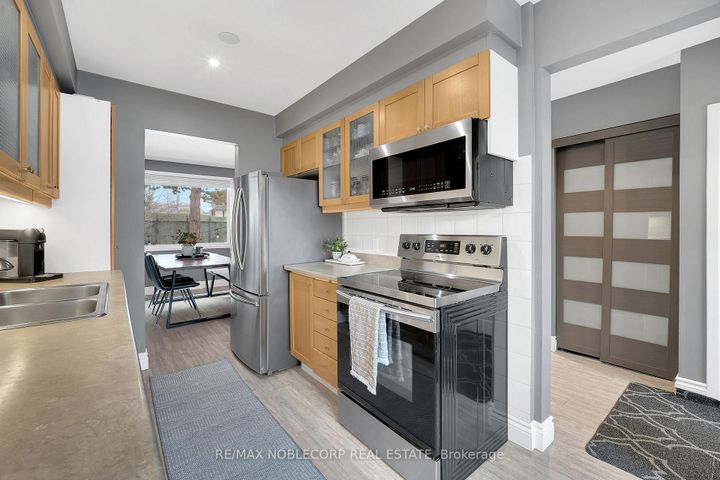 Photo 5 at 60 Cowan Road, Brampton West, Brampton