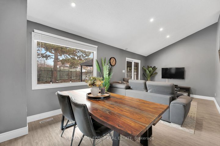 Photo 10 at 60 Cowan Road, Brampton West, Brampton